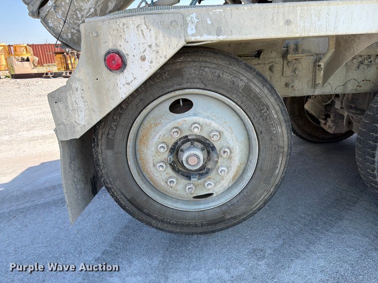 image for item DN6639 2006 Mack Granite CV713 ready mix truck