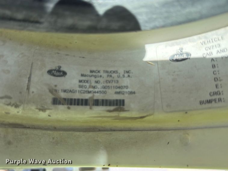 image for item DN6639 2006 Mack Granite CV713 ready mix truck