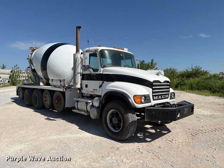 image for item DN6640 2004 Mack Granite CV713 ready mix truck