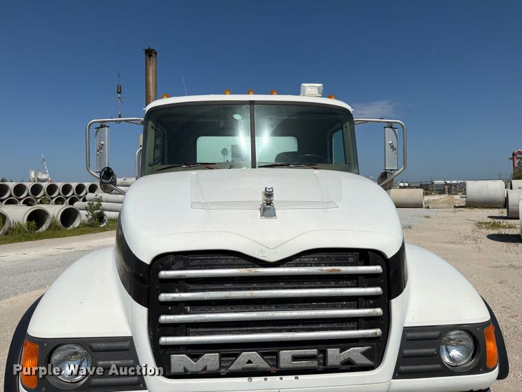 image for item DN6640 2004 Mack Granite CV713 ready mix truck