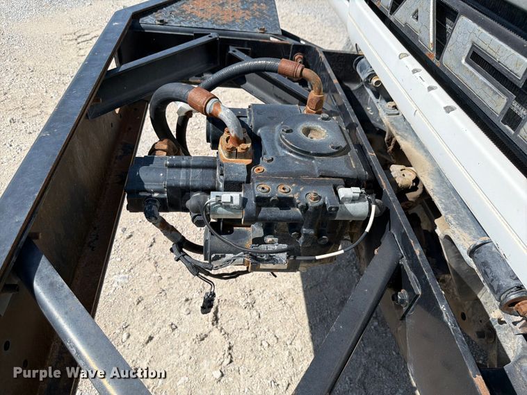 image for item DN6640 2004 Mack Granite CV713 ready mix truck