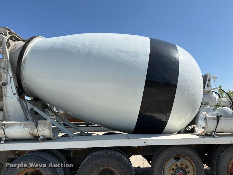 image for item DN6640 2004 Mack Granite CV713 ready mix truck