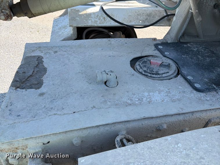 image for item DN6640 2004 Mack Granite CV713 ready mix truck
