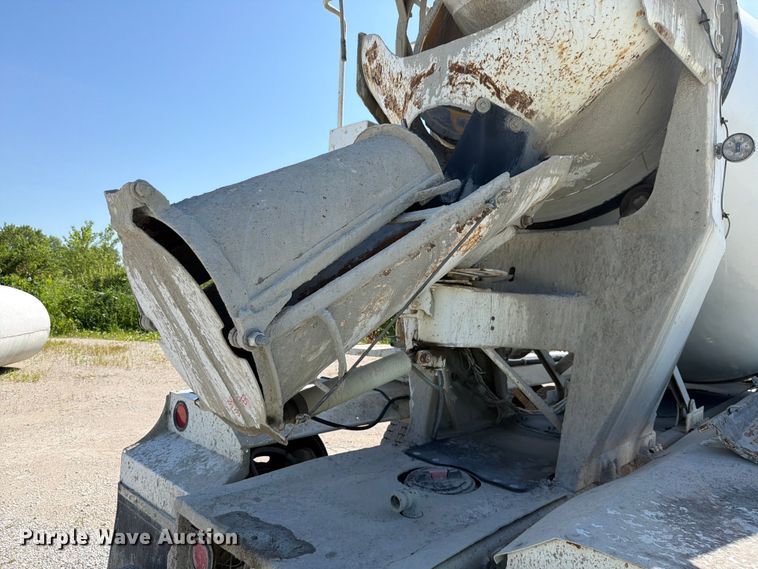 image for item DN6640 2004 Mack Granite CV713 ready mix truck
