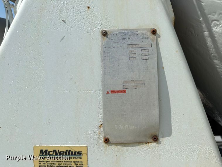 image for item DN6640 2004 Mack Granite CV713 ready mix truck