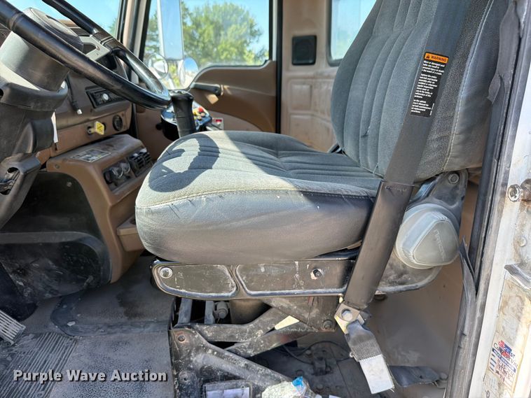 image for item DN6640 2004 Mack Granite CV713 ready mix truck