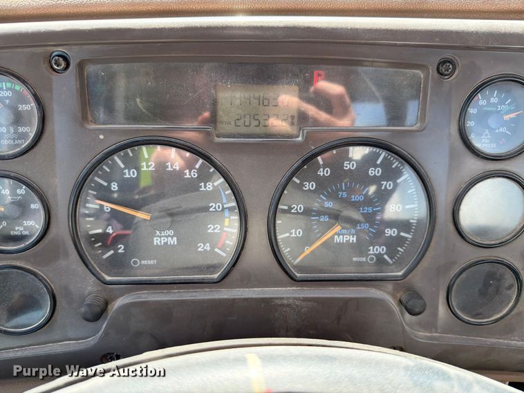 image for item DN6640 2004 Mack Granite CV713 ready mix truck