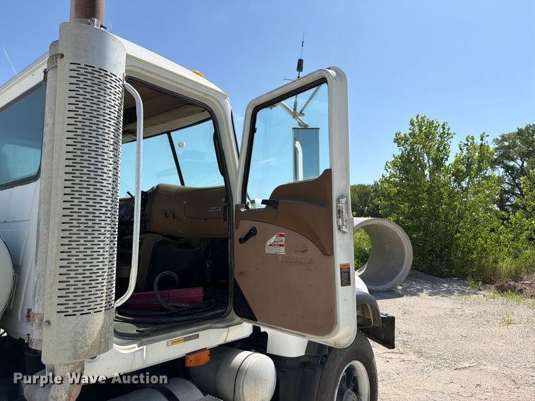 image for item DN6640 2004 Mack Granite CV713 ready mix truck