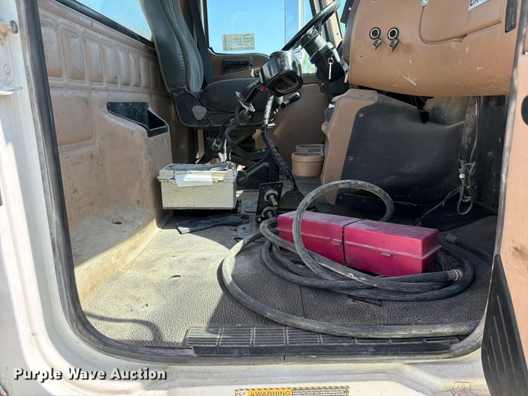 image for item DN6640 2004 Mack Granite CV713 ready mix truck