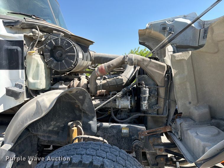 image for item DN6640 2004 Mack Granite CV713 ready mix truck