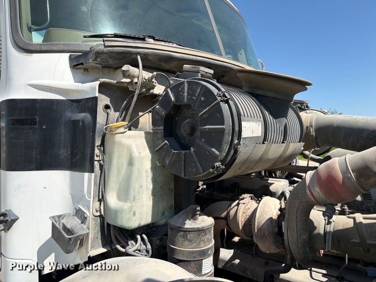image for item DN6640 2004 Mack Granite CV713 ready mix truck