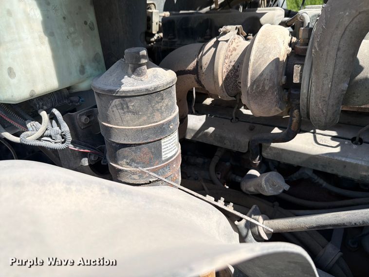 image for item DN6640 2004 Mack Granite CV713 ready mix truck
