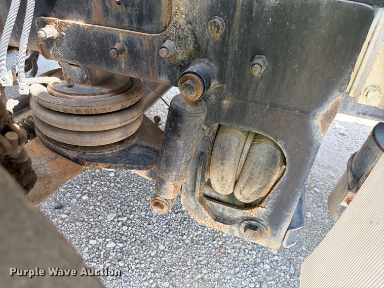 image for item DN6640 2004 Mack Granite CV713 ready mix truck