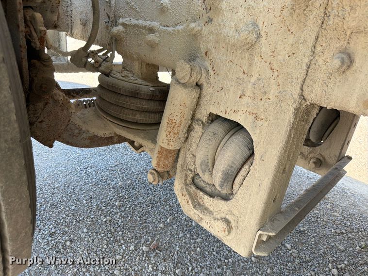 image for item DN6640 2004 Mack Granite CV713 ready mix truck