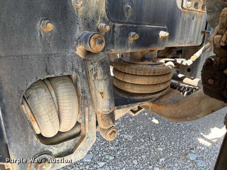 image for item DN6640 2004 Mack Granite CV713 ready mix truck