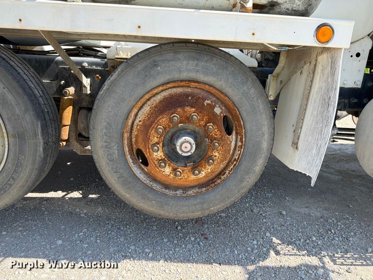 image for item DN6640 2004 Mack Granite CV713 ready mix truck