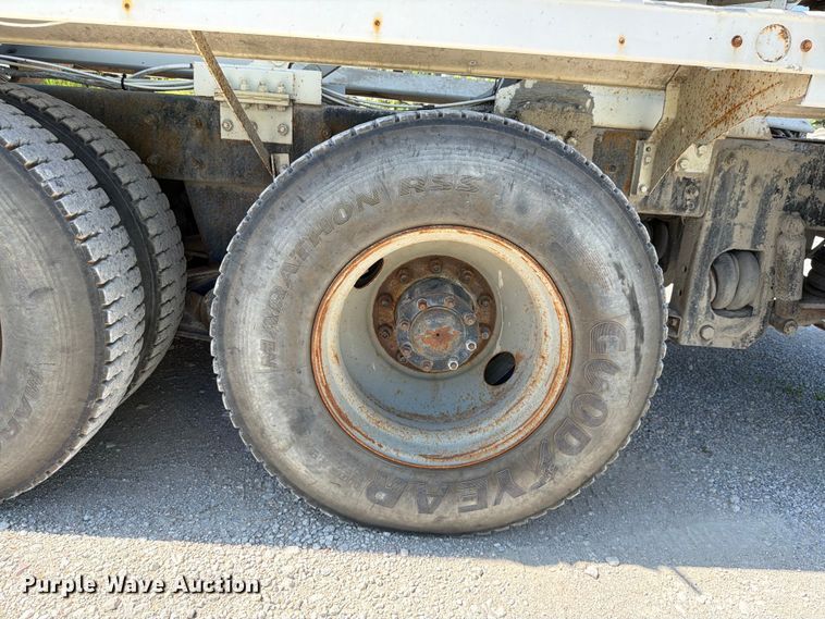 image for item DN6640 2004 Mack Granite CV713 ready mix truck
