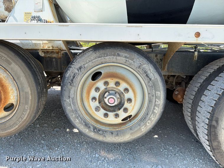 image for item DN6640 2004 Mack Granite CV713 ready mix truck