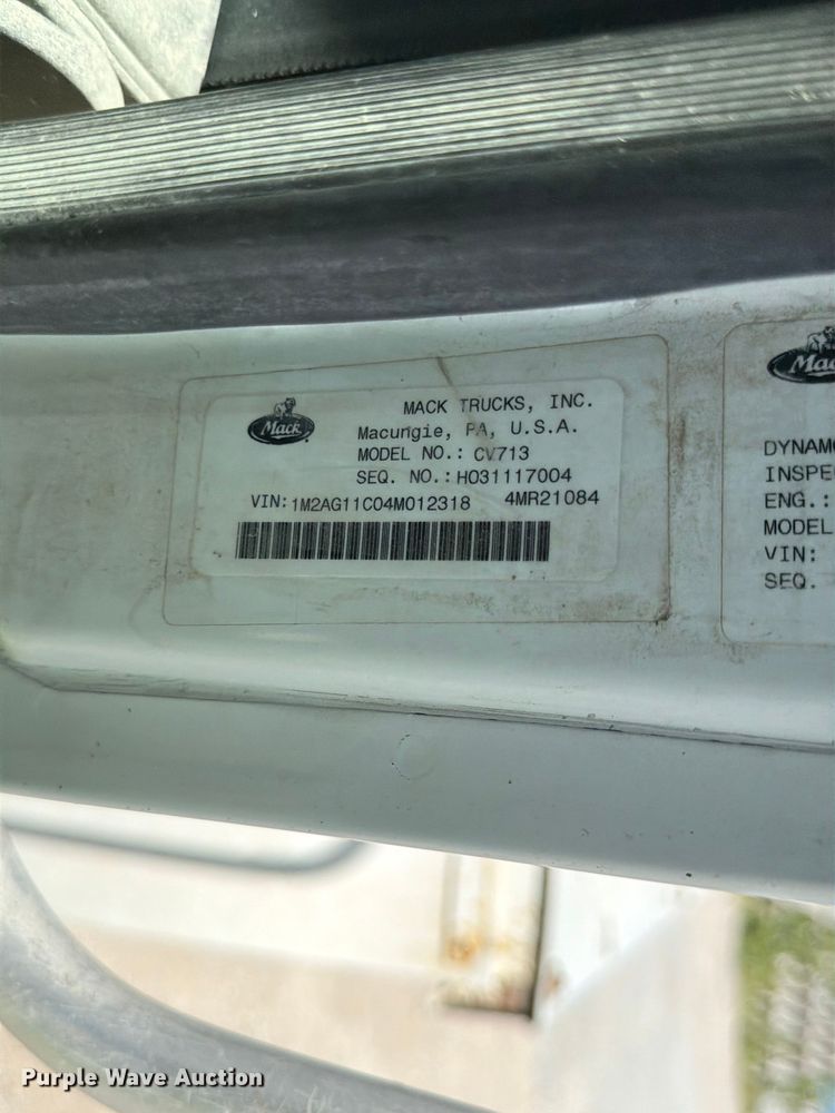 image for item DN6640 2004 Mack Granite CV713 ready mix truck