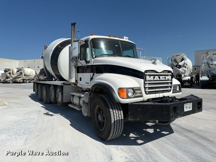 image for item DN6641 2006 Mack Granite CV713 ready mix truck