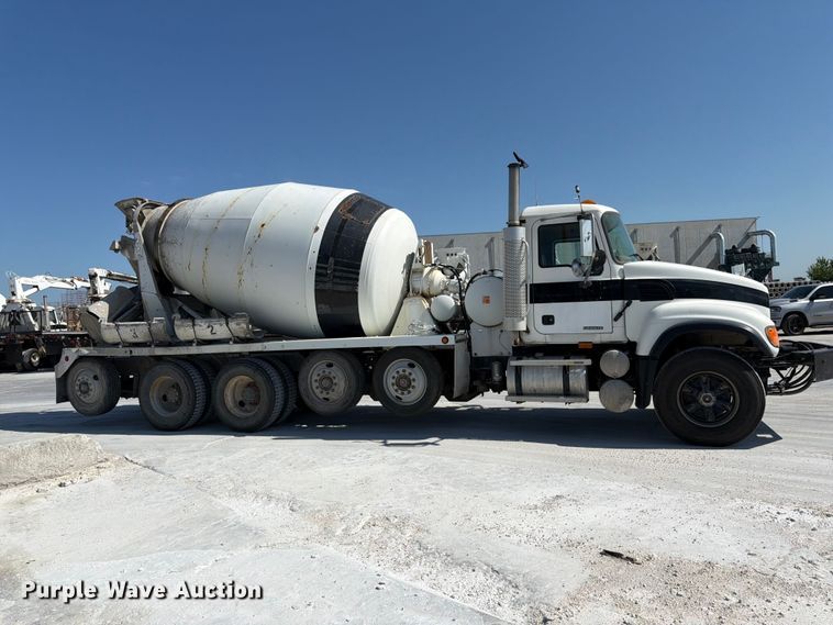 image for item DN6641 2006 Mack Granite CV713 ready mix truck