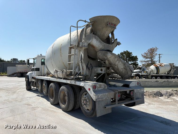 image for item DN6641 2006 Mack Granite CV713 ready mix truck