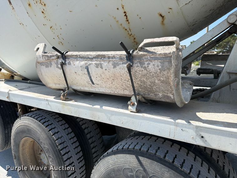 image for item DN6641 2006 Mack Granite CV713 ready mix truck