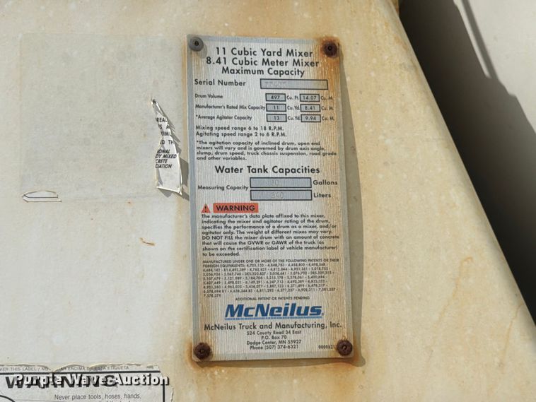 image for item DN6641 2006 Mack Granite CV713 ready mix truck