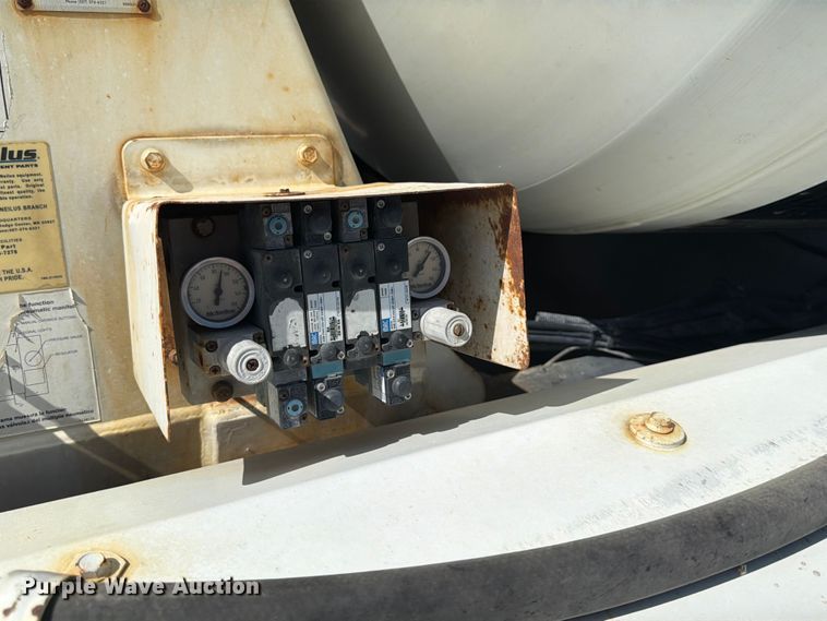 image for item DN6641 2006 Mack Granite CV713 ready mix truck