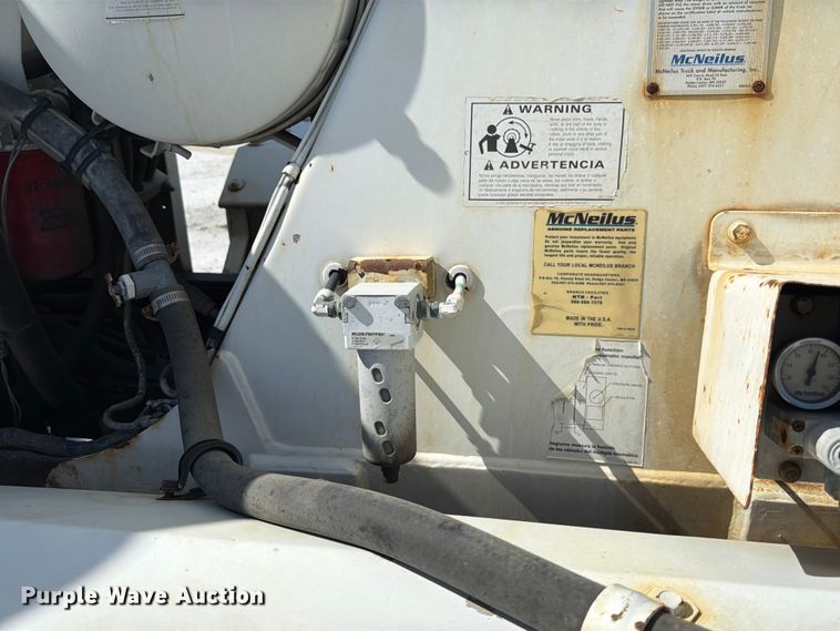 image for item DN6641 2006 Mack Granite CV713 ready mix truck