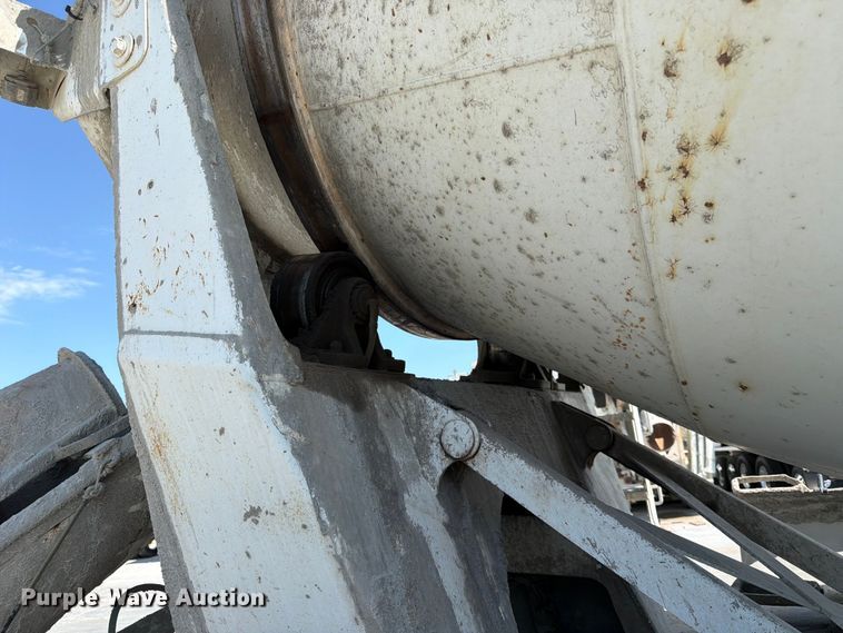 image for item DN6641 2006 Mack Granite CV713 ready mix truck