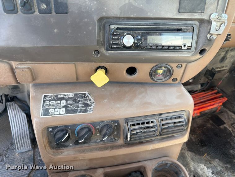 image for item DN6641 2006 Mack Granite CV713 ready mix truck