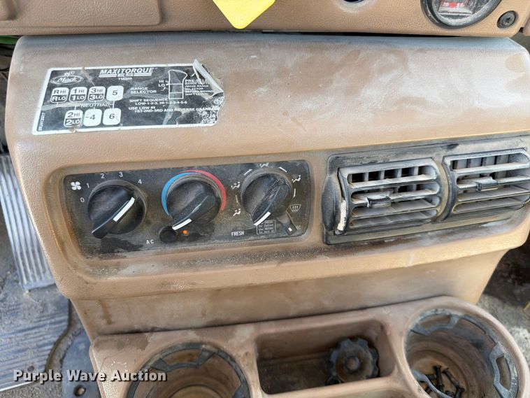 image for item DN6641 2006 Mack Granite CV713 ready mix truck