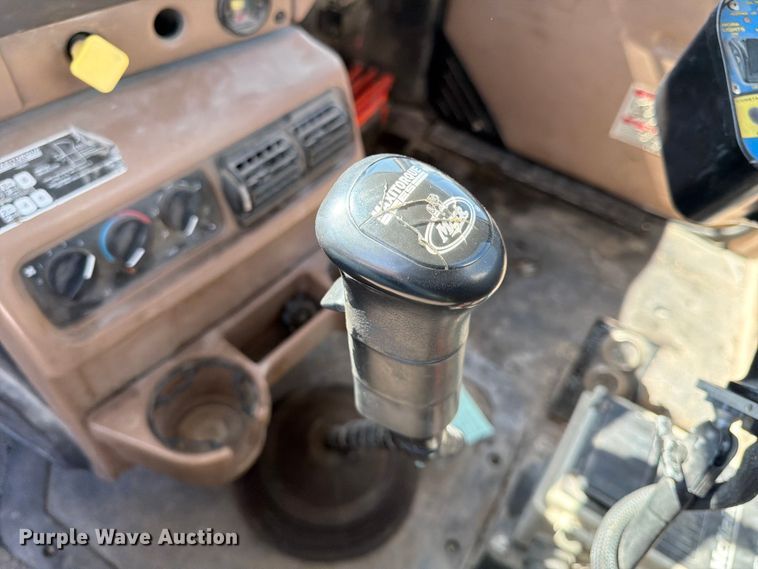 image for item DN6641 2006 Mack Granite CV713 ready mix truck