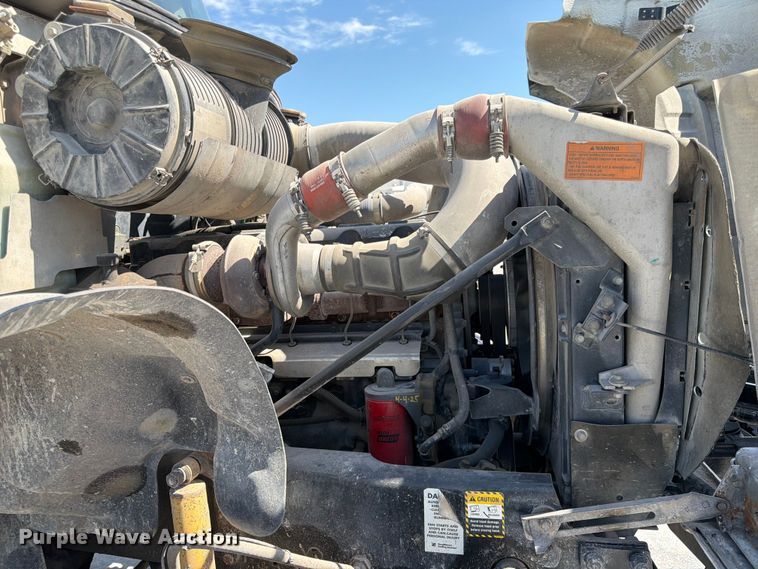 image for item DN6641 2006 Mack Granite CV713 ready mix truck