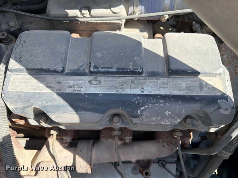 image for item DN6641 2006 Mack Granite CV713 ready mix truck
