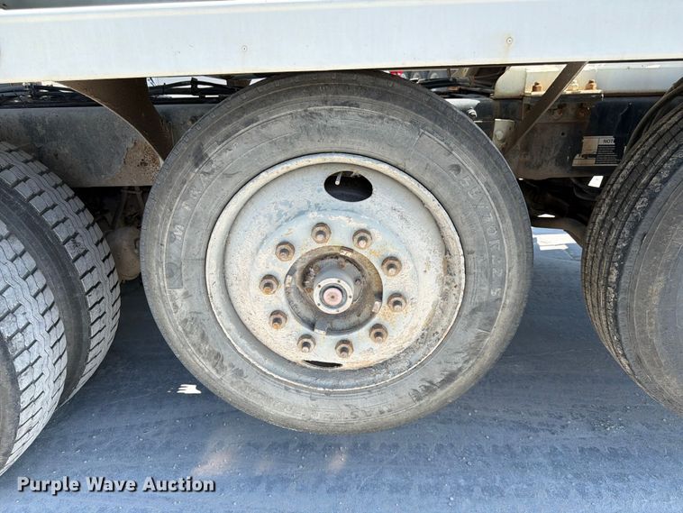image for item DN6641 2006 Mack Granite CV713 ready mix truck