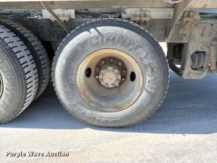 image for item DN6641 2006 Mack Granite CV713 ready mix truck