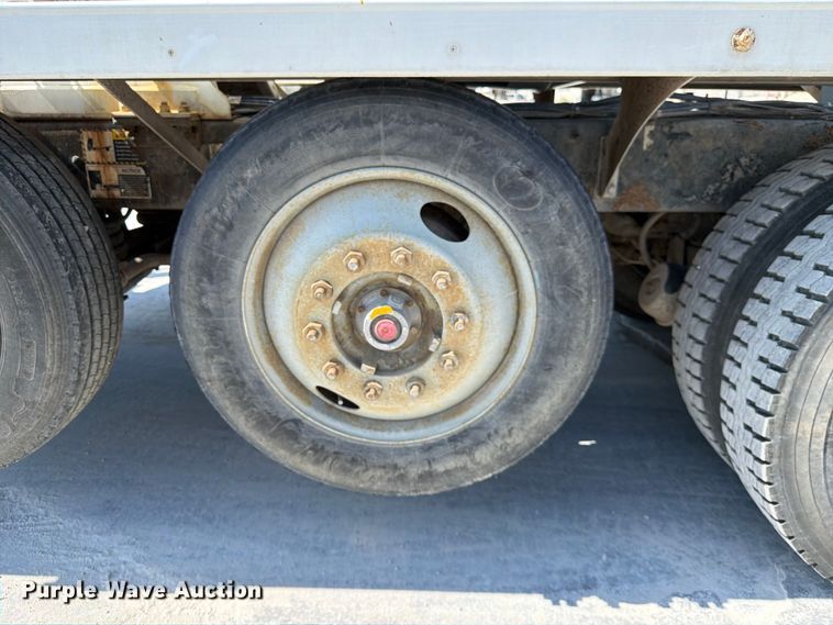 image for item DN6641 2006 Mack Granite CV713 ready mix truck