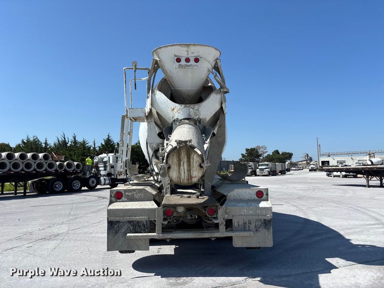 image for item DN6642 2004 Mack Granite CV713 ready mix truck