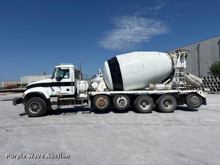 image for item DN6642 2004 Mack Granite CV713 ready mix truck
