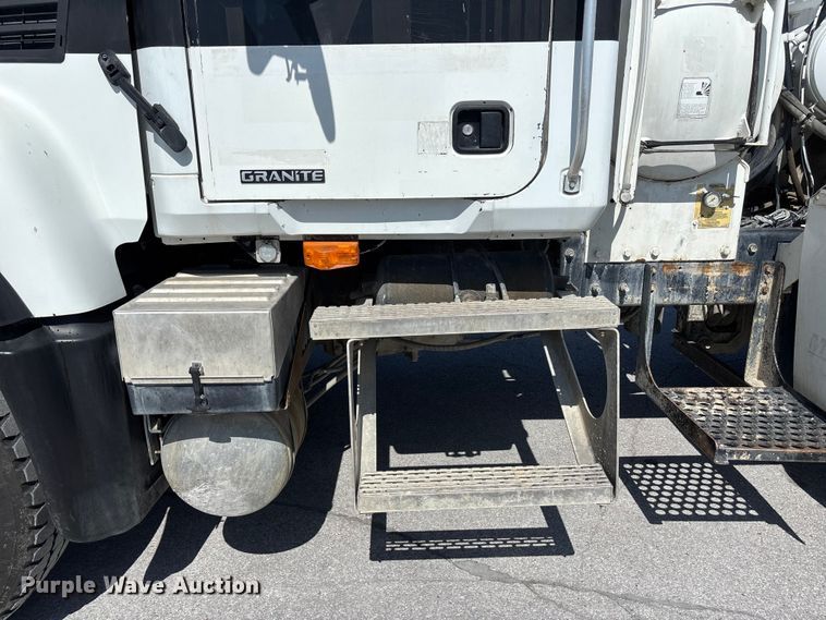 image for item DN6642 2004 Mack Granite CV713 ready mix truck