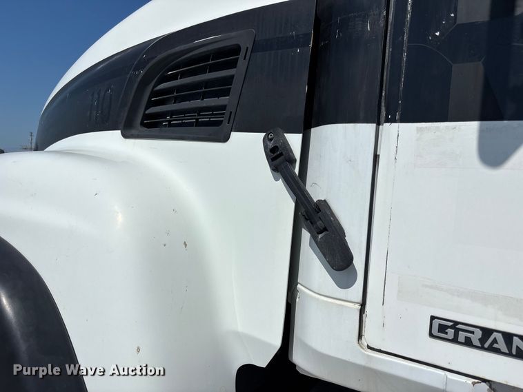 image for item DN6642 2004 Mack Granite CV713 ready mix truck