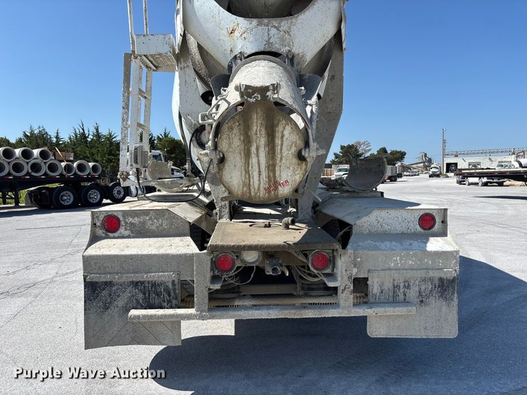 image for item DN6642 2004 Mack Granite CV713 ready mix truck