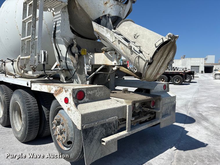 image for item DN6642 2004 Mack Granite CV713 ready mix truck