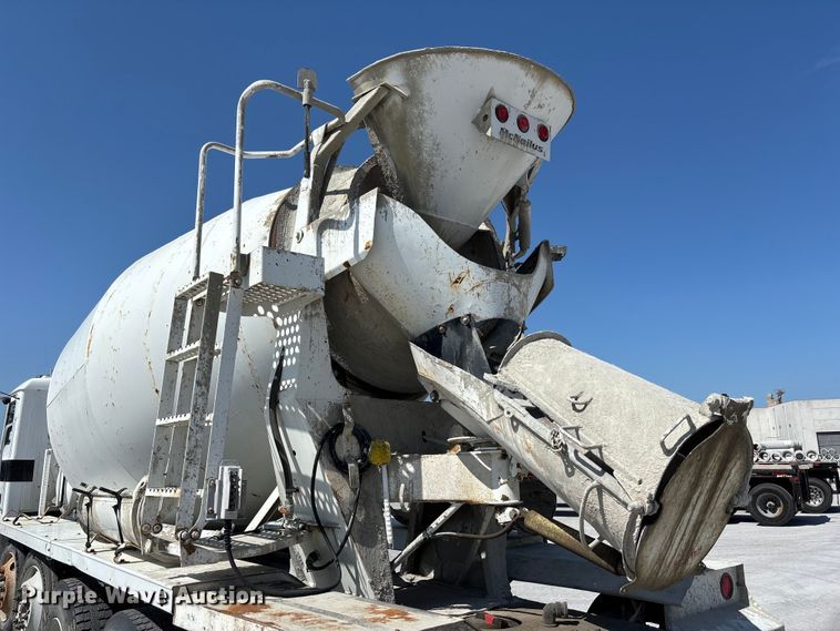 image for item DN6642 2004 Mack Granite CV713 ready mix truck