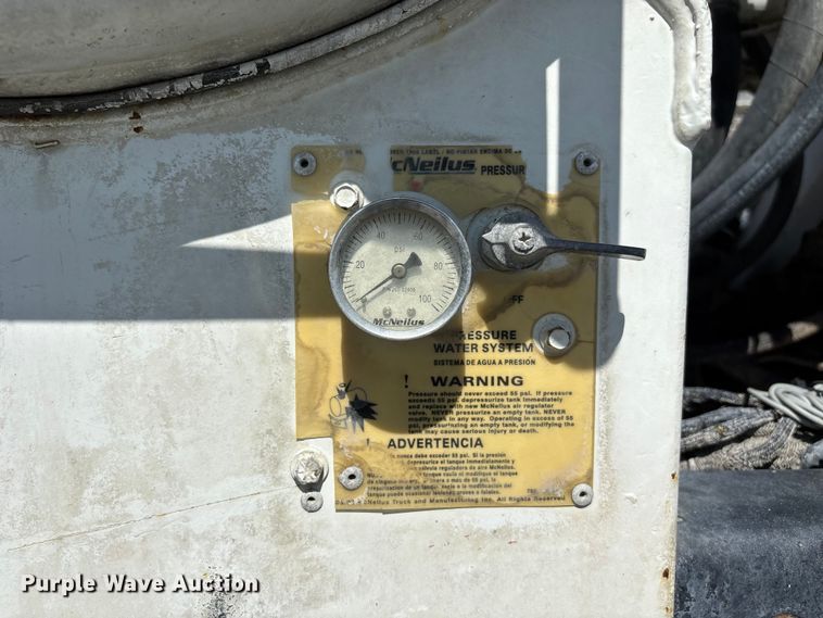 image for item DN6642 2004 Mack Granite CV713 ready mix truck