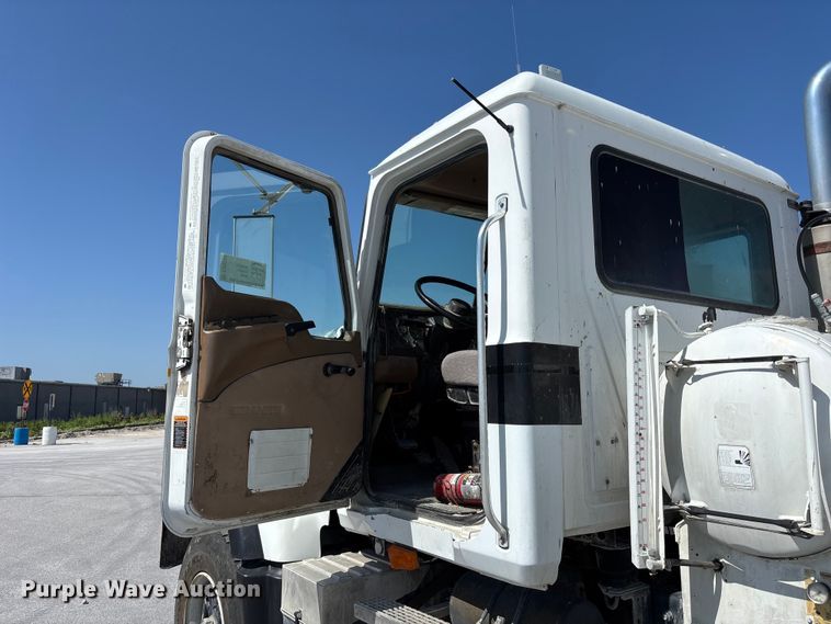 image for item DN6642 2004 Mack Granite CV713 ready mix truck