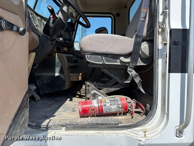image for item DN6642 2004 Mack Granite CV713 ready mix truck