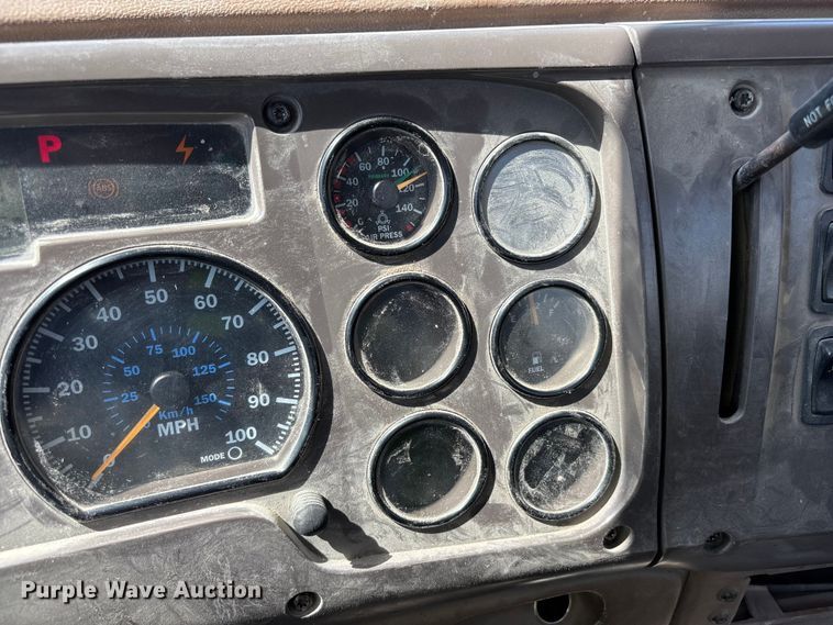 image for item DN6642 2004 Mack Granite CV713 ready mix truck